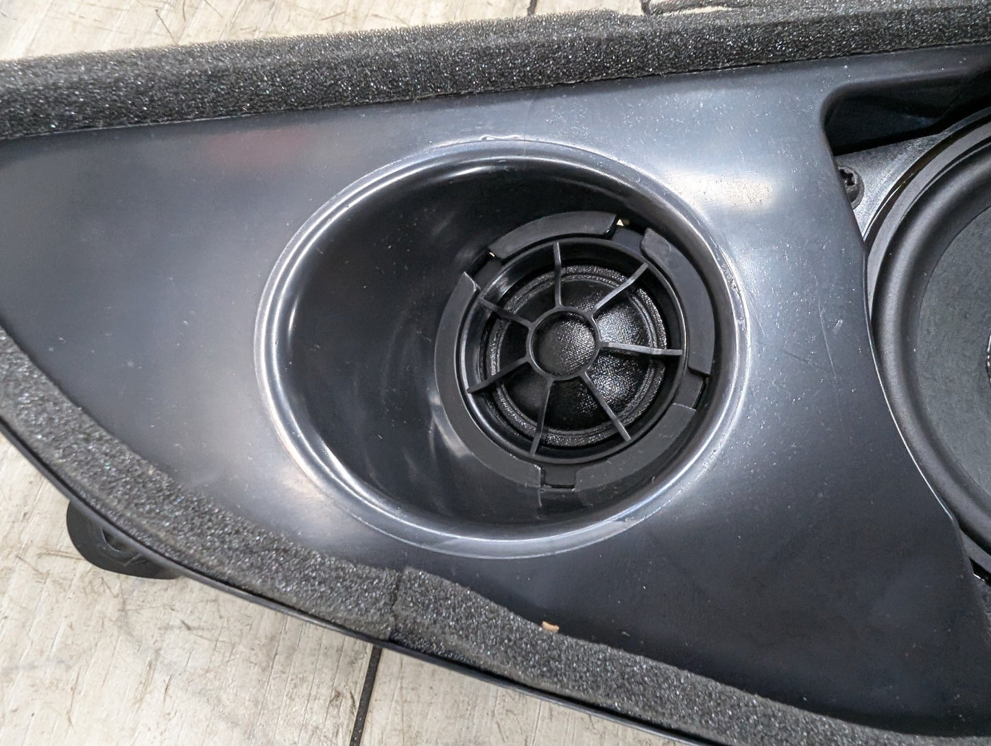 19-23 OEM BMW G05 X5 Rear Left Right D Pillar MID Range Speaker Tweeter