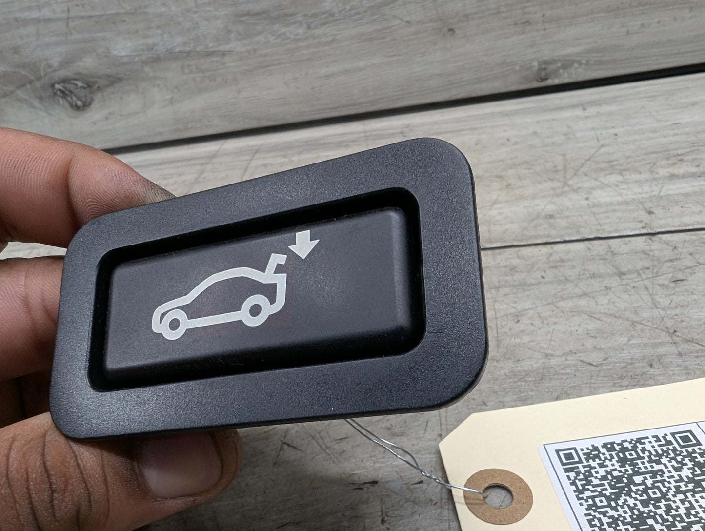 2007-2013 BMW X5 E70 Liftgate Trunk Lid Lock Unlock Switch 8375580