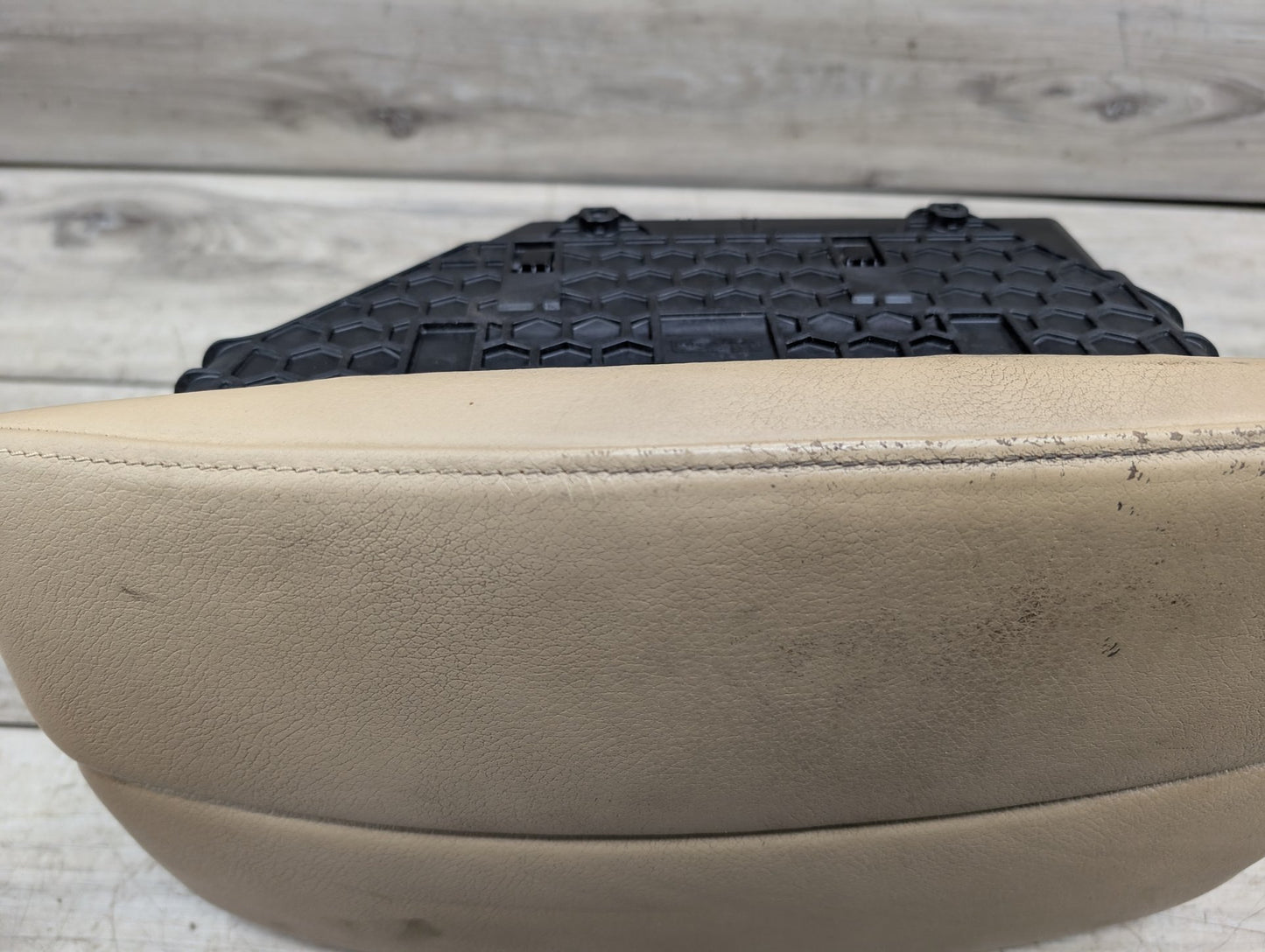 2007-2013 BMW X5 E70 Center Console Armrest Arm Rest 9115083