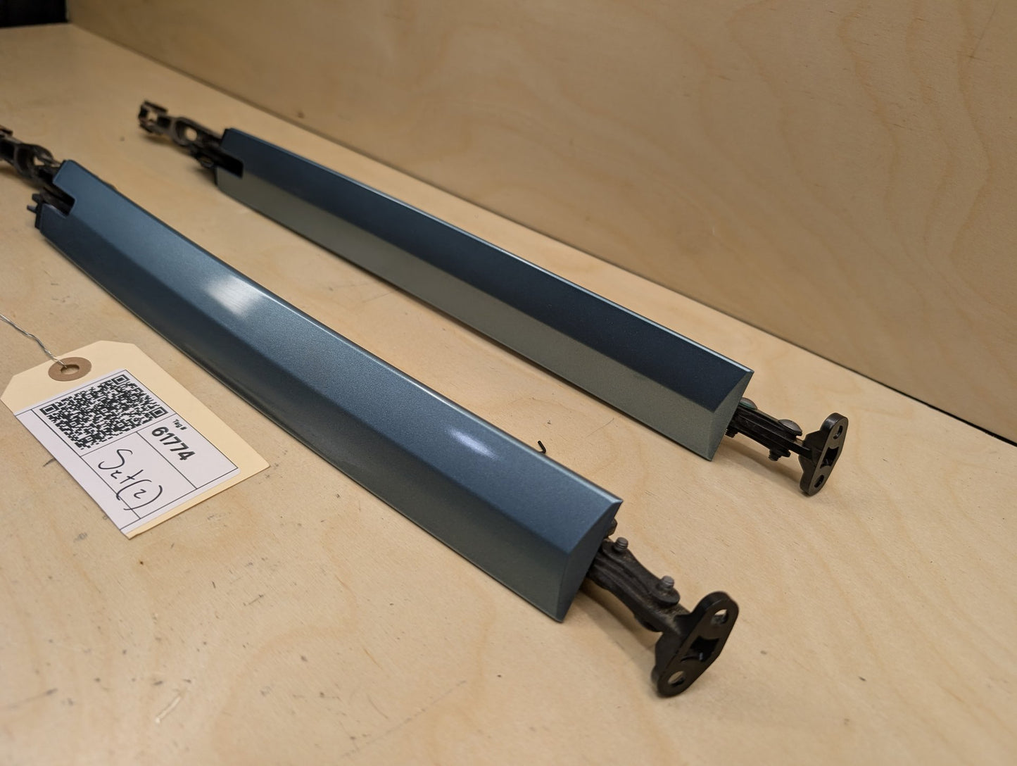 OEM BMW E93 335 M3 F33 F83 M4 Convertible Left Right Roof Top Hinge Cover Blue A13