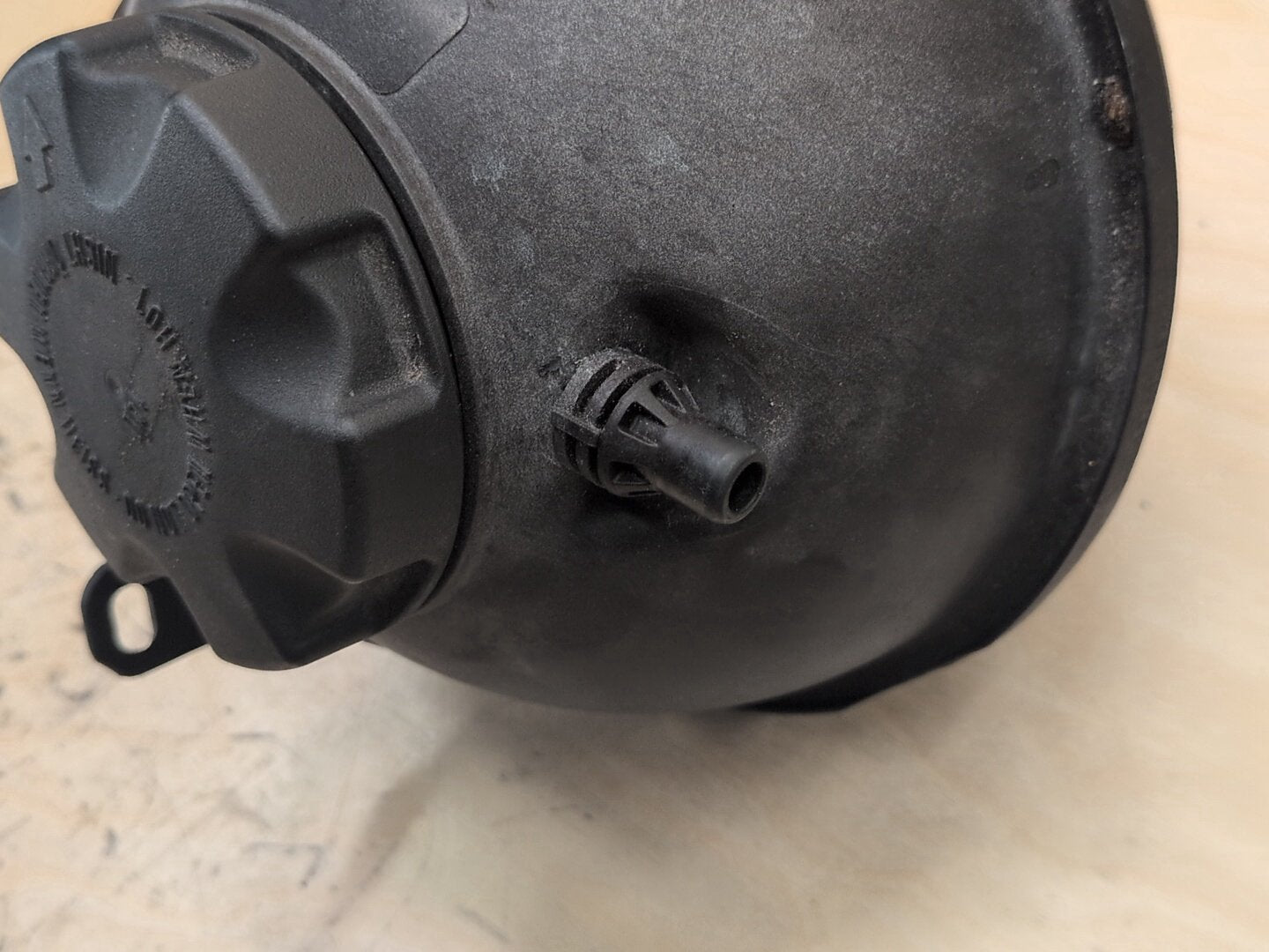 2011-2016 BMW X3 F25 Coolant Expansion Tank Reservoir 8616418