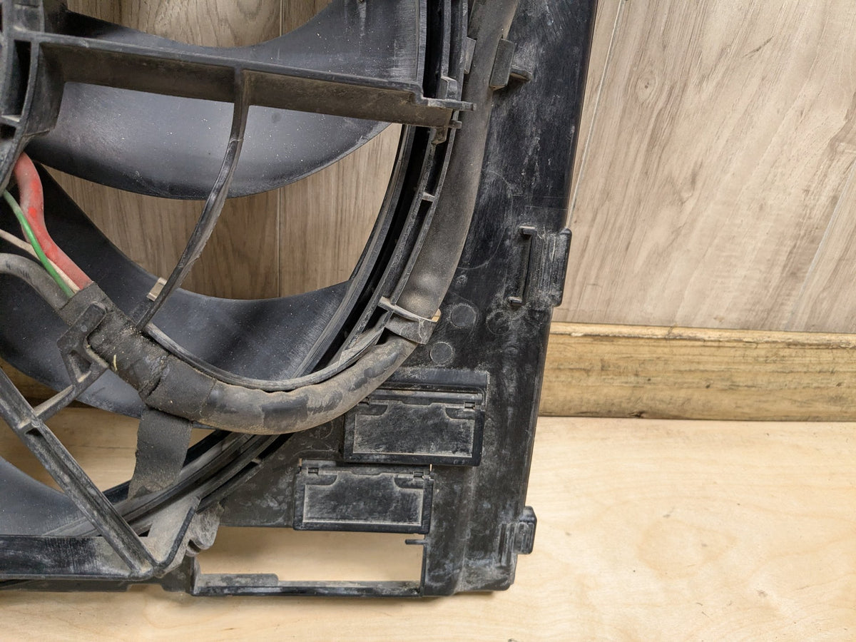 2017-2023 BMW M550i G30 Radiator Fan Shroud Housing w/ Motor 8619628