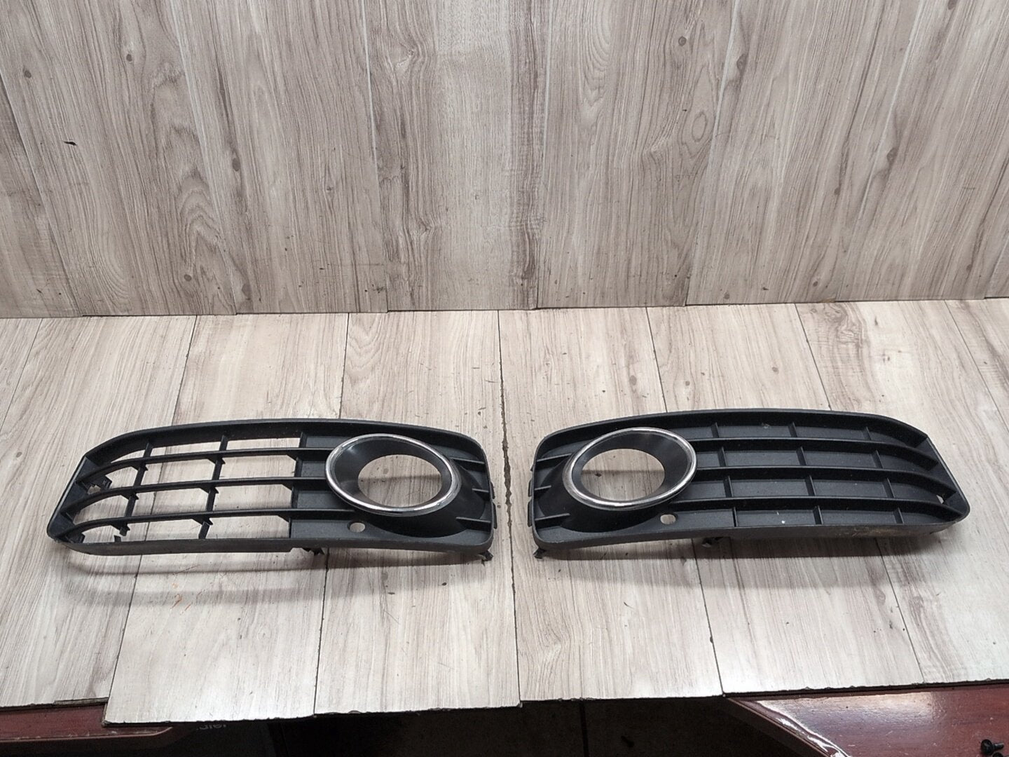 2008-2017 Audi S5 8T Front Left Right Center Bumper Cover Grilles SET 8t0807682D