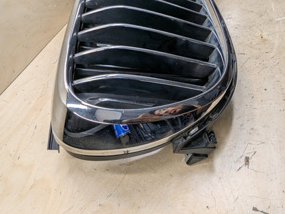 16-19 BMW G12 Front Bumper Radiator Air Flap Shutter w/ Kidney Grilles OEM