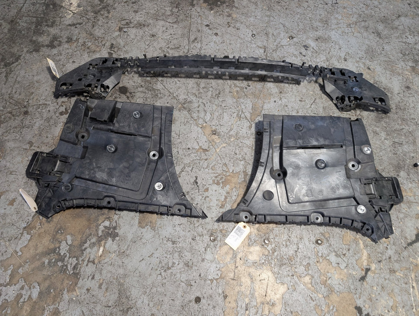 2017-2023 BMW 530i G30 Rear Left Right Center Bumper Support Brackets SET 7387297