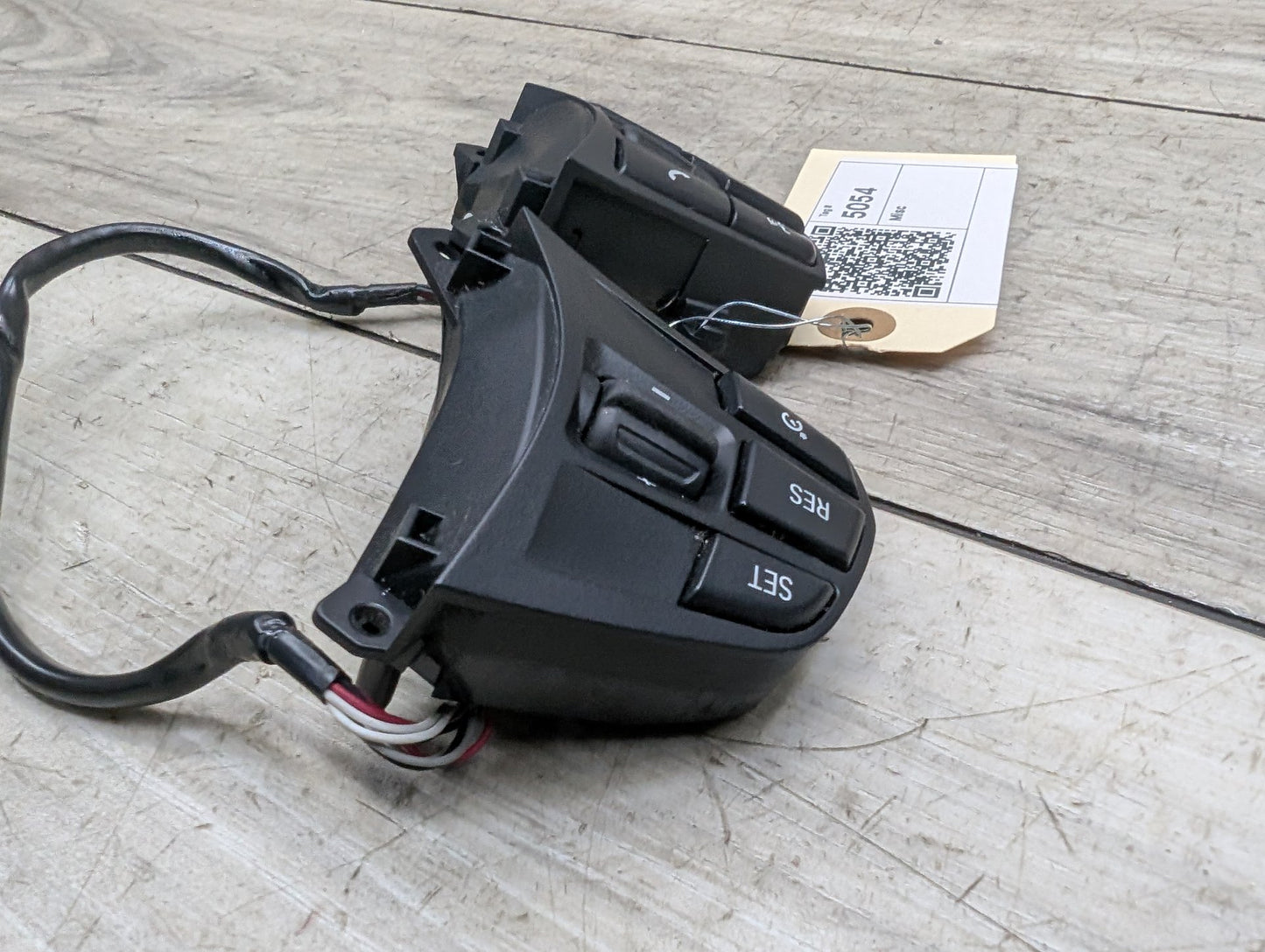 OEM BMW F22 F23 F30 F33 F32 F36 Steering Wheel Multifunction Switch Button