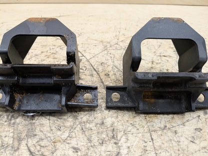 2007-2013 BMW 328i E92 Radiator Lower Mounting Brackets SET 7591647 OEM