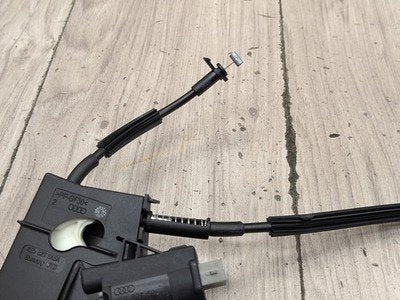 2008-2017 Audi S5 8T Liftgate Trunk Lid Liftgate Lock Latch Actuator 4F5827505D