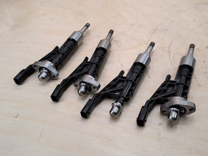 2018-2024 BMW G01 X3 B46B20O0 Engine Motor Injector SET 8625396