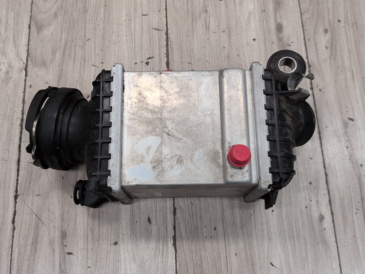 16-19 OEM BMW G30 G12 M550 750 N63R Turbocharger Intercooler Air Cooler 5-8