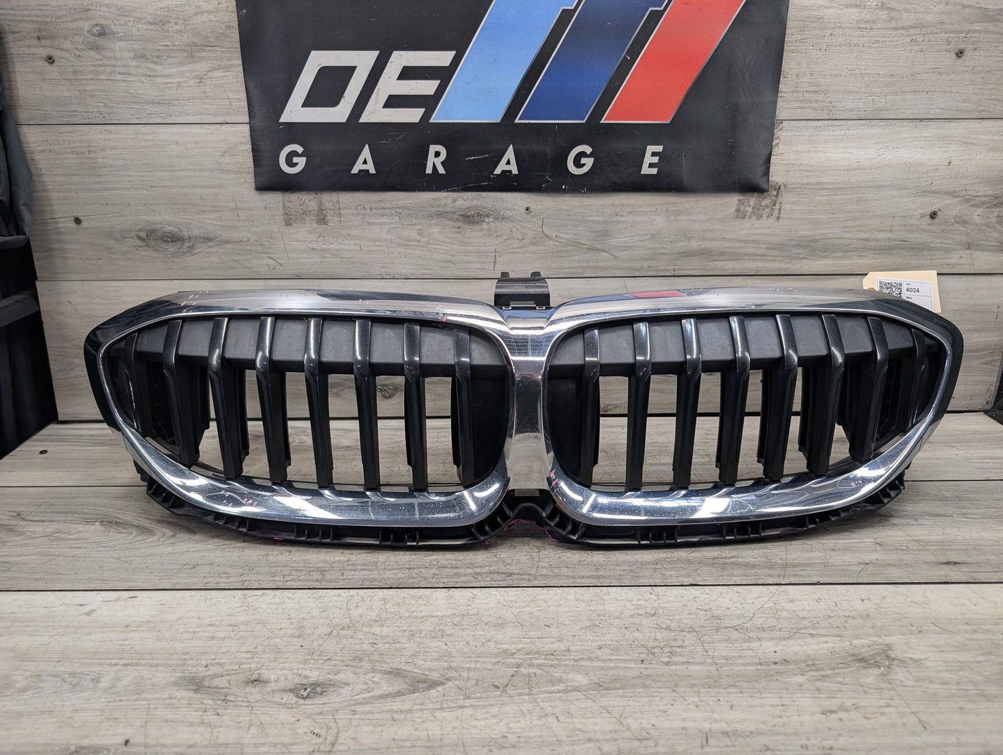 2019 - 2026 BMW 330i G20 Front Left Right Upper Bumper Cover Kidney Grilles SET 9465190 B46B20O1