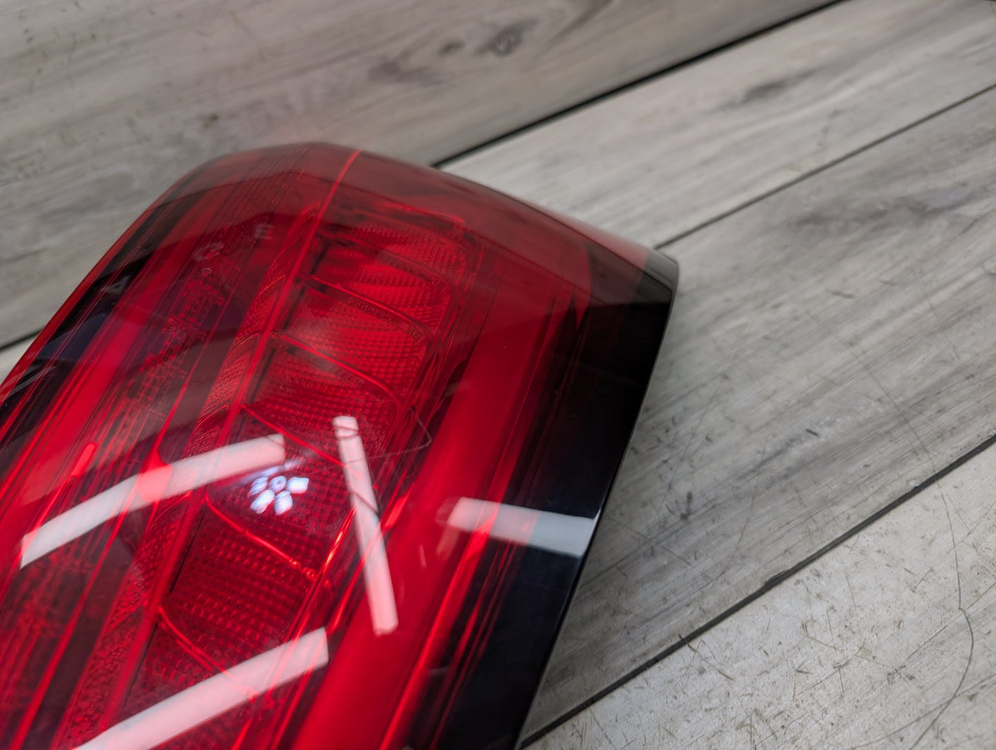 2009 - 2017 Audi Q5 8R Rear Right Passenger Outer Tail Light 8R0945094D EA888