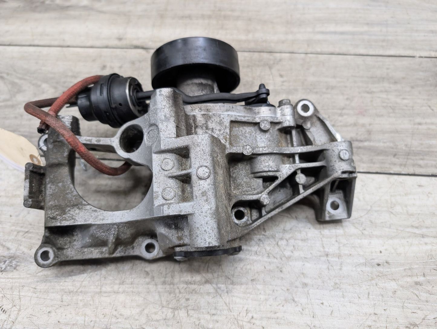OEM BMW F22 F23 F30 G01 G02 230 330 X3 Engine B46 B48 Coolant Pump With Support