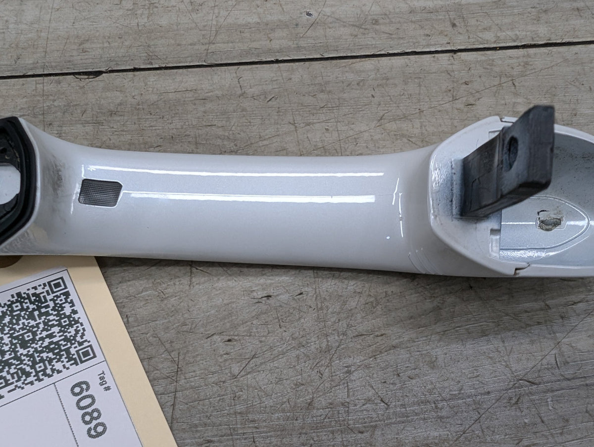 2017-2023 BMW 530i G30 Rear Left Driver Exterior Door Handle w/ Comfort Access 7443089 OEM