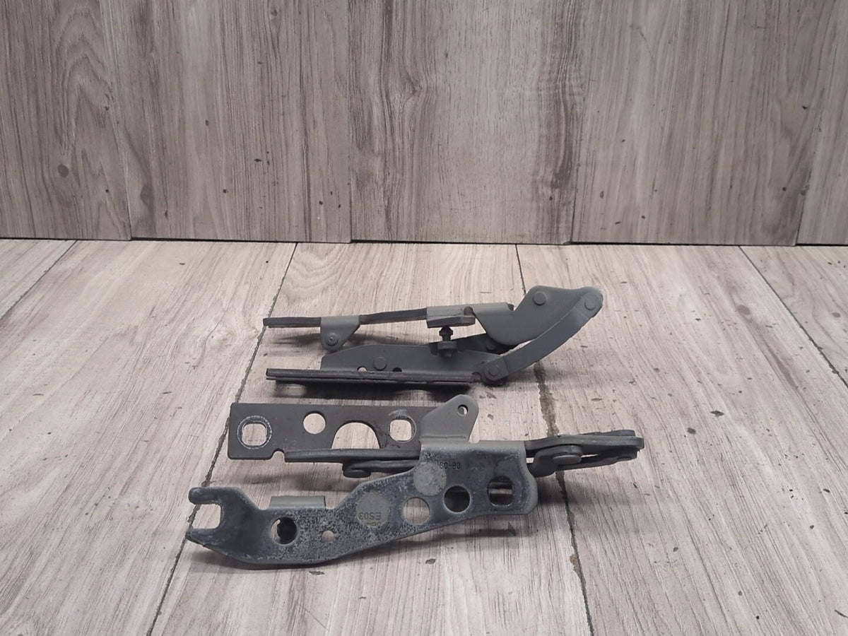 2004-2010 BMW M6 E64 Hood Bonnet Hinges SET 7064159 OEM