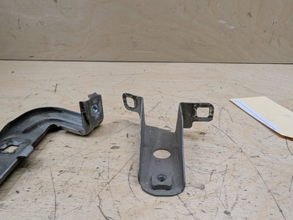 15-20 OEM BMW F80 F82 F83 M3 M4 Left Driver Fender Bracket Mount Carrier SET
