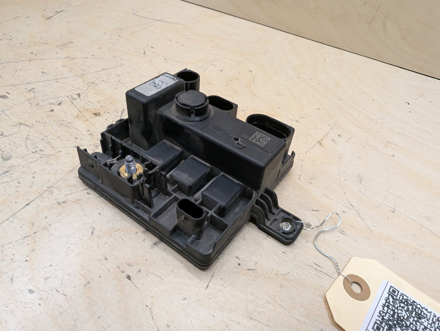 OEM BMW F10 F22 F30 F32 F33 F36 Integrated Power Supply Fuse Control Module N20