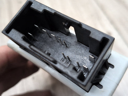 2016-2022 BMW 750i G12 Steering Column Control Module 6885215 OEM