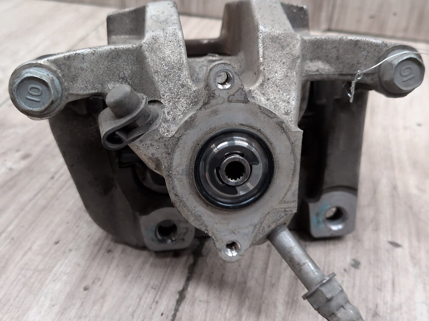 OEM BMW G20 G22 G23 G26 G42 330 M340 430 440 REAR Left Driver Brake Caliper