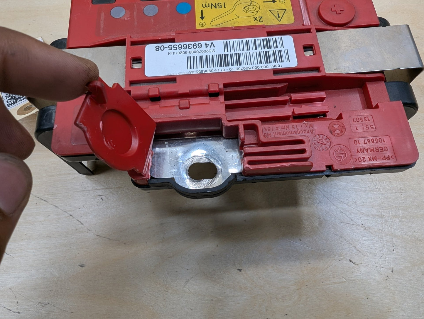 OEM BMW E82 E88 E90 E92 Battery Power Junction Distribution Fuse Box Voltage