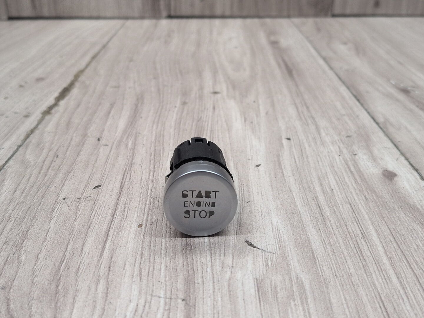 2015-2018 Audi Q3 8U Start Stop Button 8U0905217A