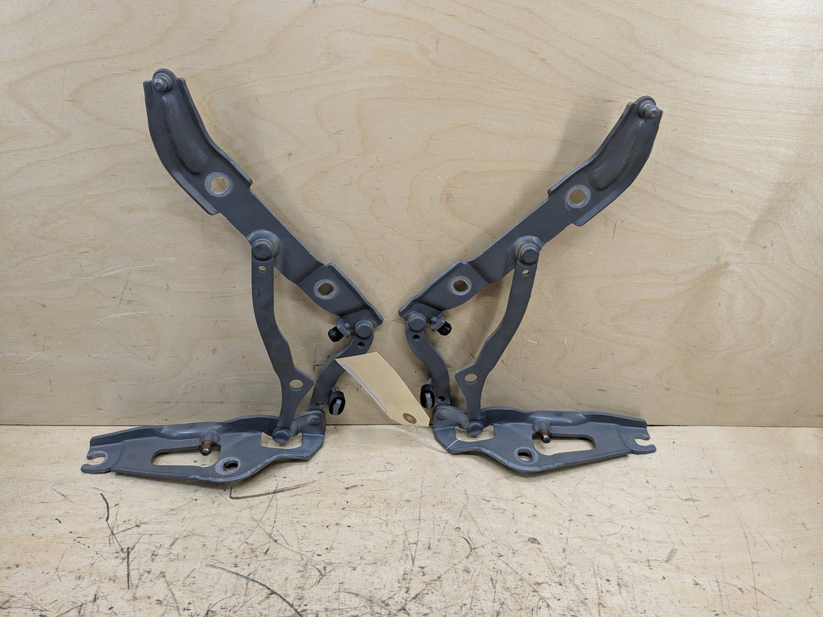 2007-2013 BMW 328i E92 Rear Upper Liftgate Trunk Support Hinges SET 7060628 OEM