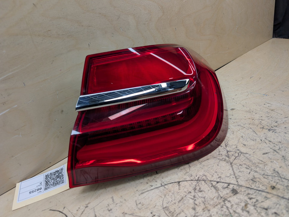 16-19 OEM BMW G11 G12 740 750 M760 B7 Rear Right Passenger Outer LED Tail Light