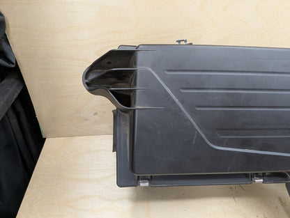 2012-2018 BMW F30 328i N47D20O1 Engine Air Filter Box Assembly 8507313