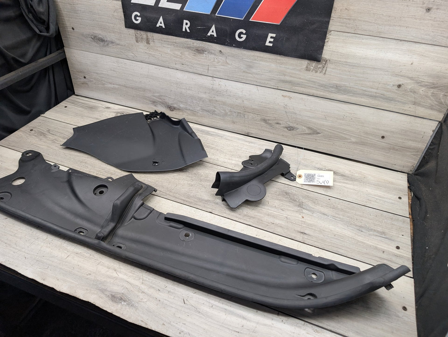 2016 BMW 750Li G12- Front Driver Under Hood Sealing Shield Panel SET PN: 7347399