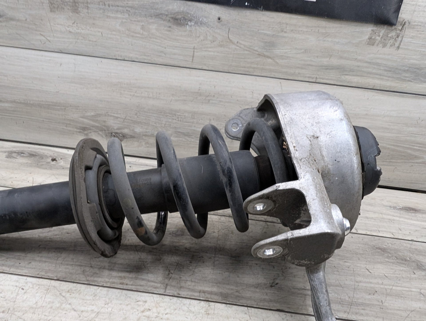 2009 - 2017 Audi Q5 8R Front Left Driver Spring Strut Shock Absorber 8K0412383F EA888