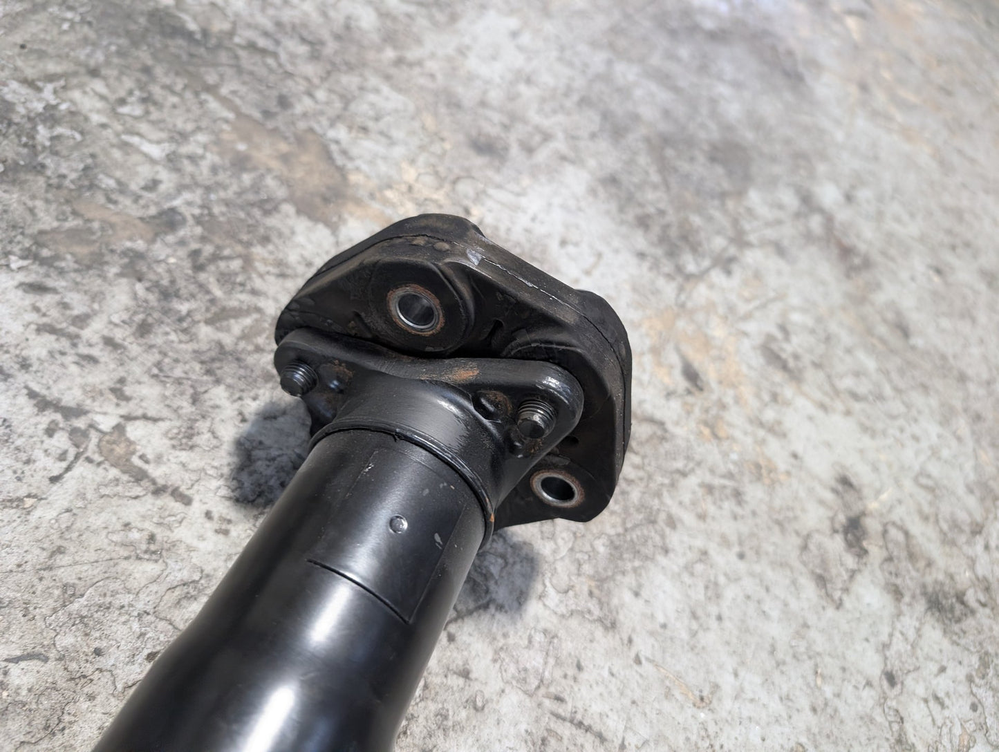 2018 - 2024 BMW X3 G01 Rear Propeller Driveshaft Drive Shaft 8680320 B58B30O1
