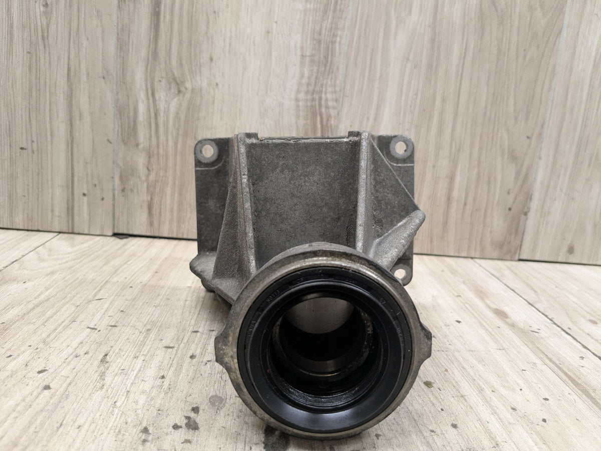 2017 BMW X6 F16 Front Differential Axle Carrier Support Mount Bracket 7568712