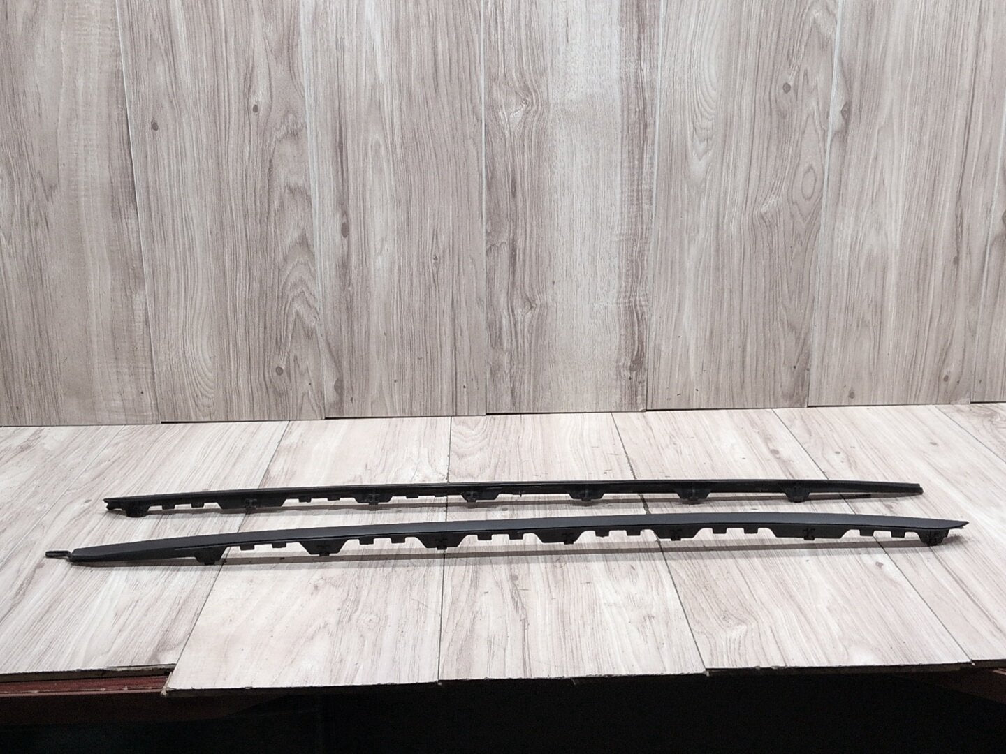2015 - 2019 BMW X6 F86 Front Left Right Side Windshield Drip Trim Molding SET 7462217 S63B44T2