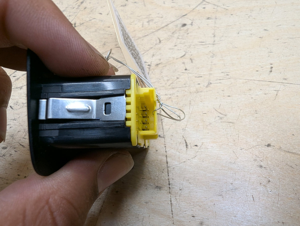 2010-2017 BMW 535i GT xDrive F07 Liftgate Trunk Lid Release Handle Switch 9302262 OEM