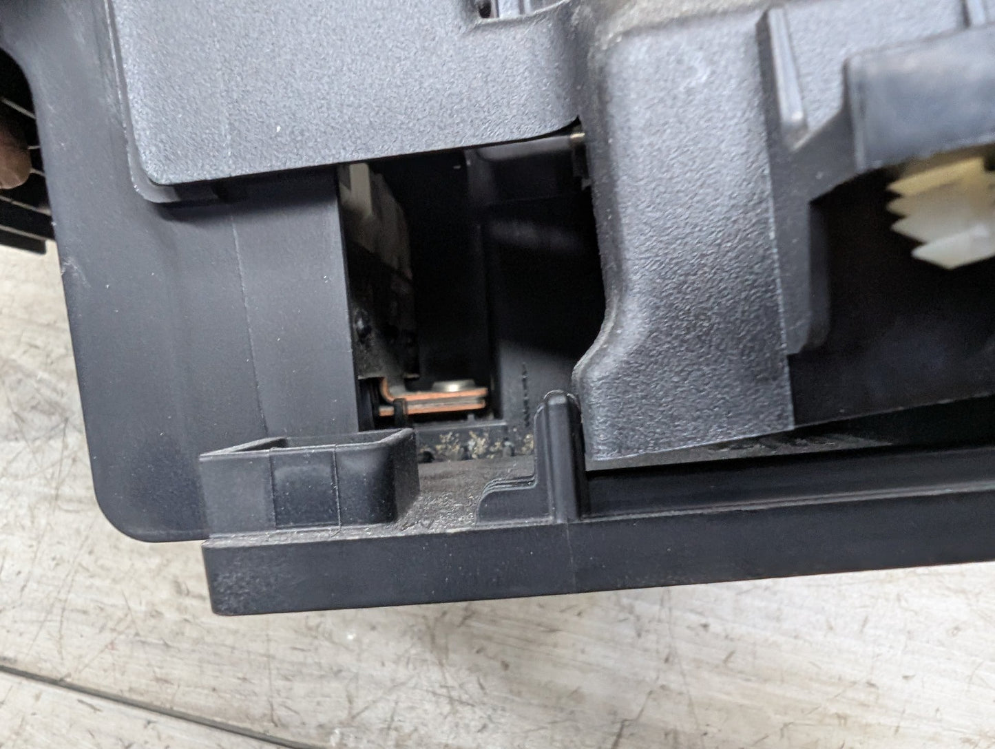 OEM BMW F90 G11* G12* G30 M5 Rear Positive Battery Terminal Junction Fuse Box
