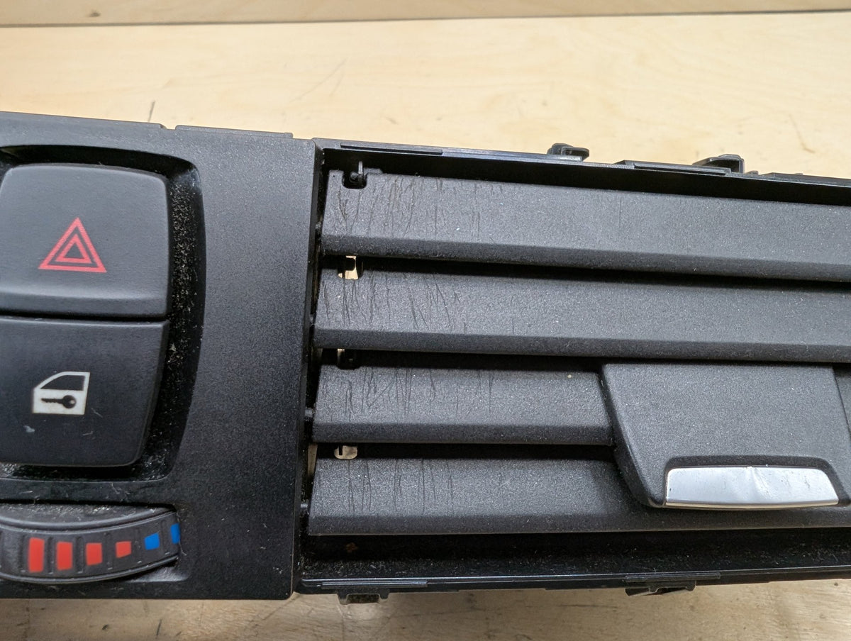 2012-2018 BMW 328i F30 Dashboard Dash Board Middle Center Air Vent 9218552 OEM
