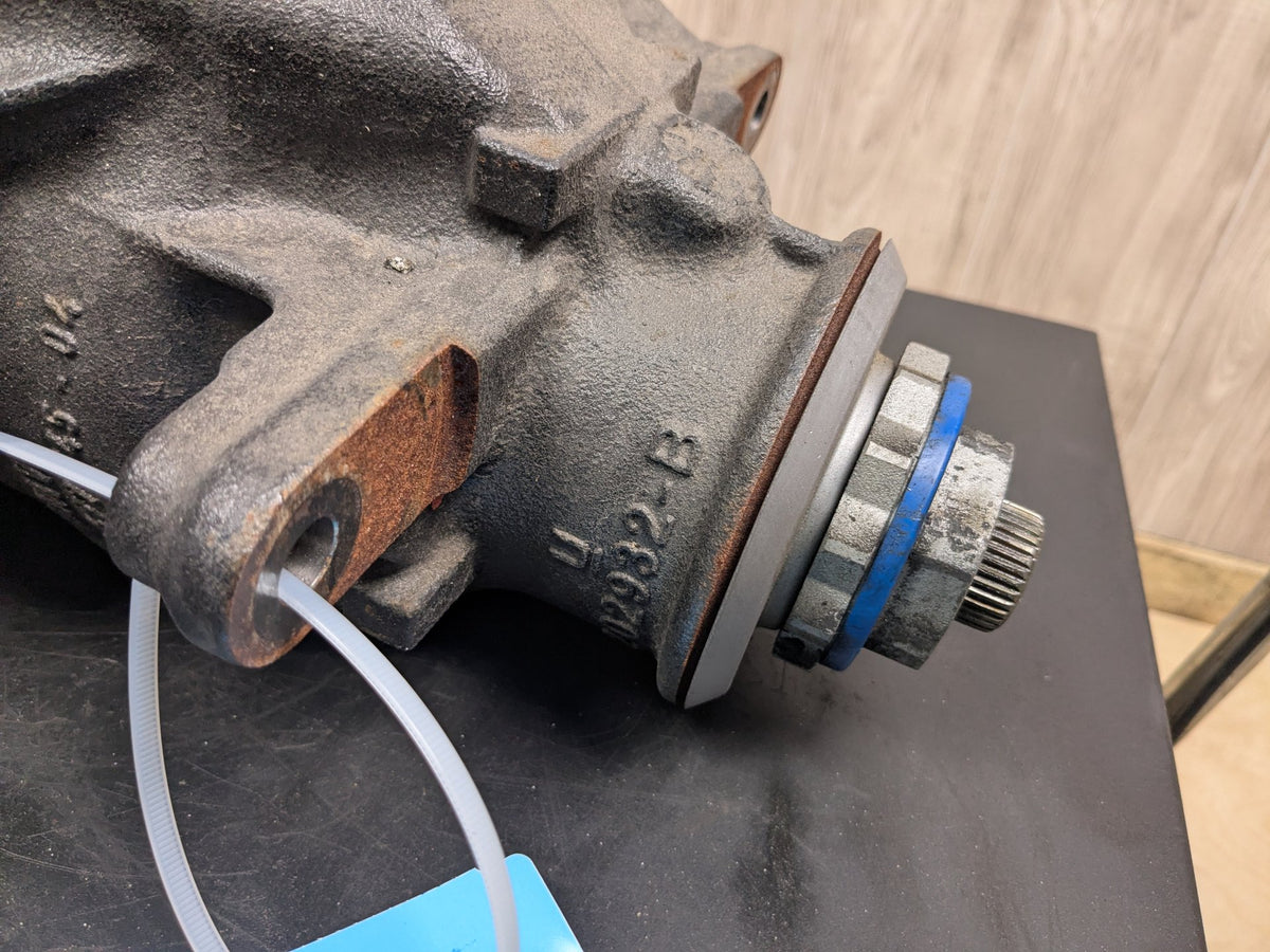OEM BMW G20 G22 G23 G42 330 M340 Rear Differential Axle Gearbox Carrier 2.81
