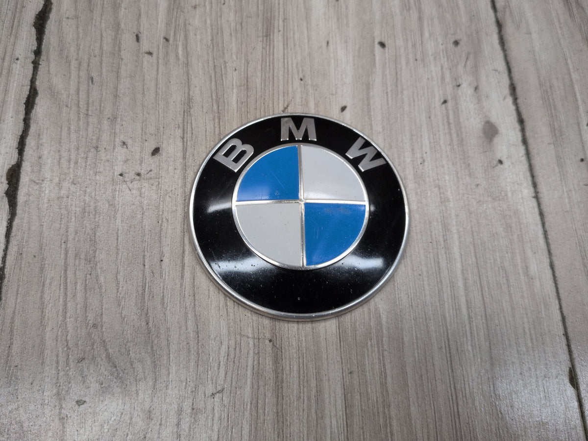 OEM BMW E85 F06 F10 F12 F13 Hood Trunk Emblem Badge Symbol Logo D=82 MM 7057794