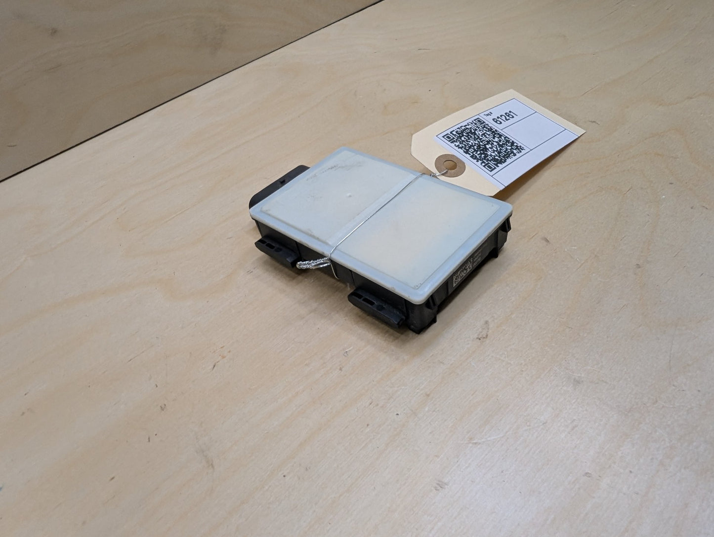 OEM BMW F90 G01 G05 G12 G16 G20 G30 X3 X5 Blind Spot Radar Sensor Control Module