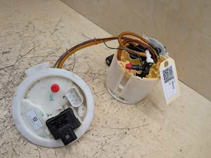 OEM BMW G20 G22 G23 G26 G42 330 M340 430 M440 Gas Tank Mounted Sending Fuel Pump