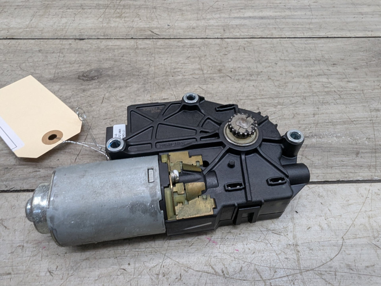 OEM BMW F02 F06 F10 F13 F16 F22 F30 F32 F36 F80 F82 Sunroof Glass Motor Drive