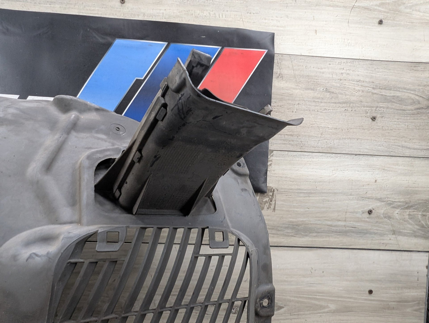 OEM BMW G30 530 540 M550 Left Driver Side Fender Liner Wheel Splash Shield