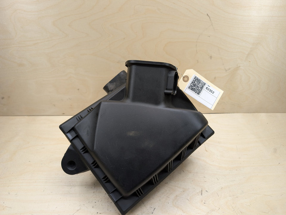 OEM BMW F22 F23 F30 F32 F33 F36 Engine N55 Air Box Filter Cleaner Intake Housing