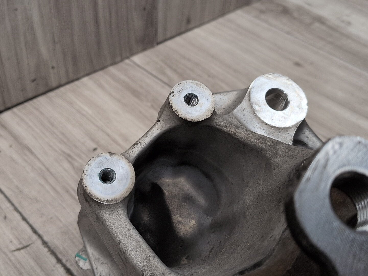 OEM BMW G20 G22 G23 330 M340 FRONT Left Driver Hub Spindle Knuckle Bearing RWD