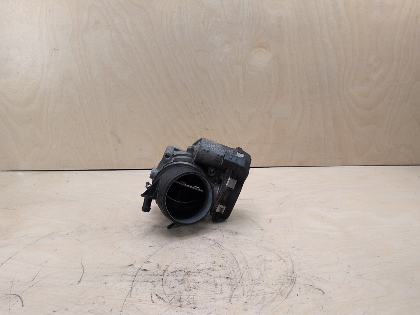 OEM BMW E82 E88 E89 E90 E92 E93 F10 F25 Engine N52 Throttle Body