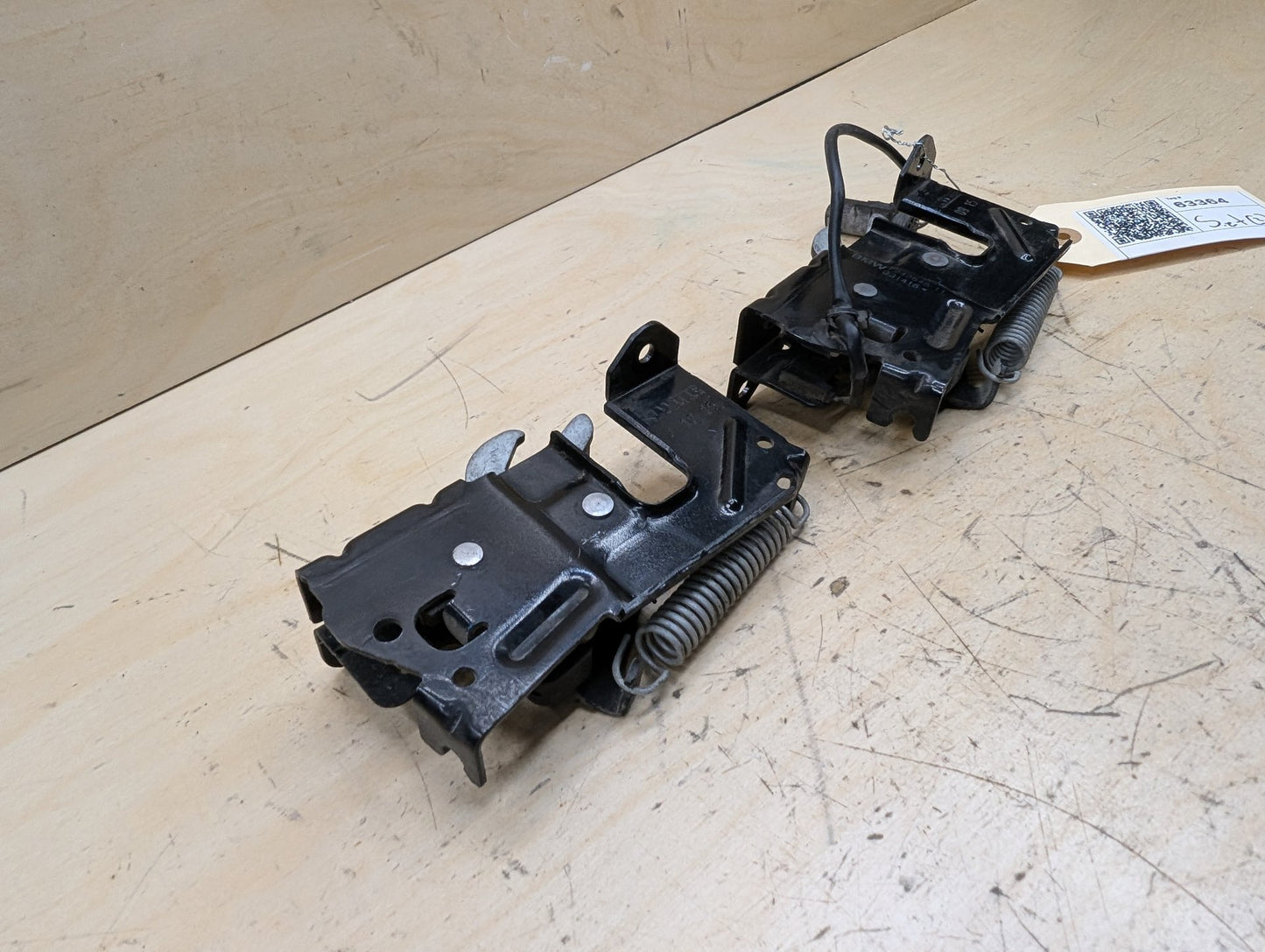 OEM BMW F22 F30 F32 F36 F80 F82 F87 M4 Hood Safety Catch Lock Latch Bracket SET