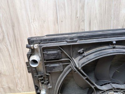14-19 OEM BMW F15 F16 X5 X6 Radiator Condenser Fan Shroud Assembly 850W N63