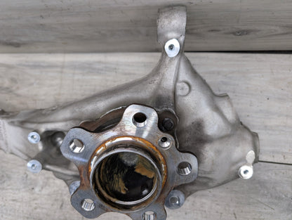 2019-2026 BMW X5 G05 Front Right Passenger Spindle Knuckle w/ Bearing 6876656