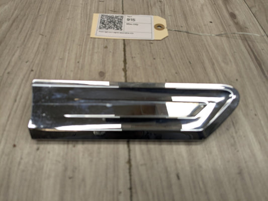 Pre-LCI OEM BMW F01 F02 Front Right Passenger Side Turn Signal Decorative Trim