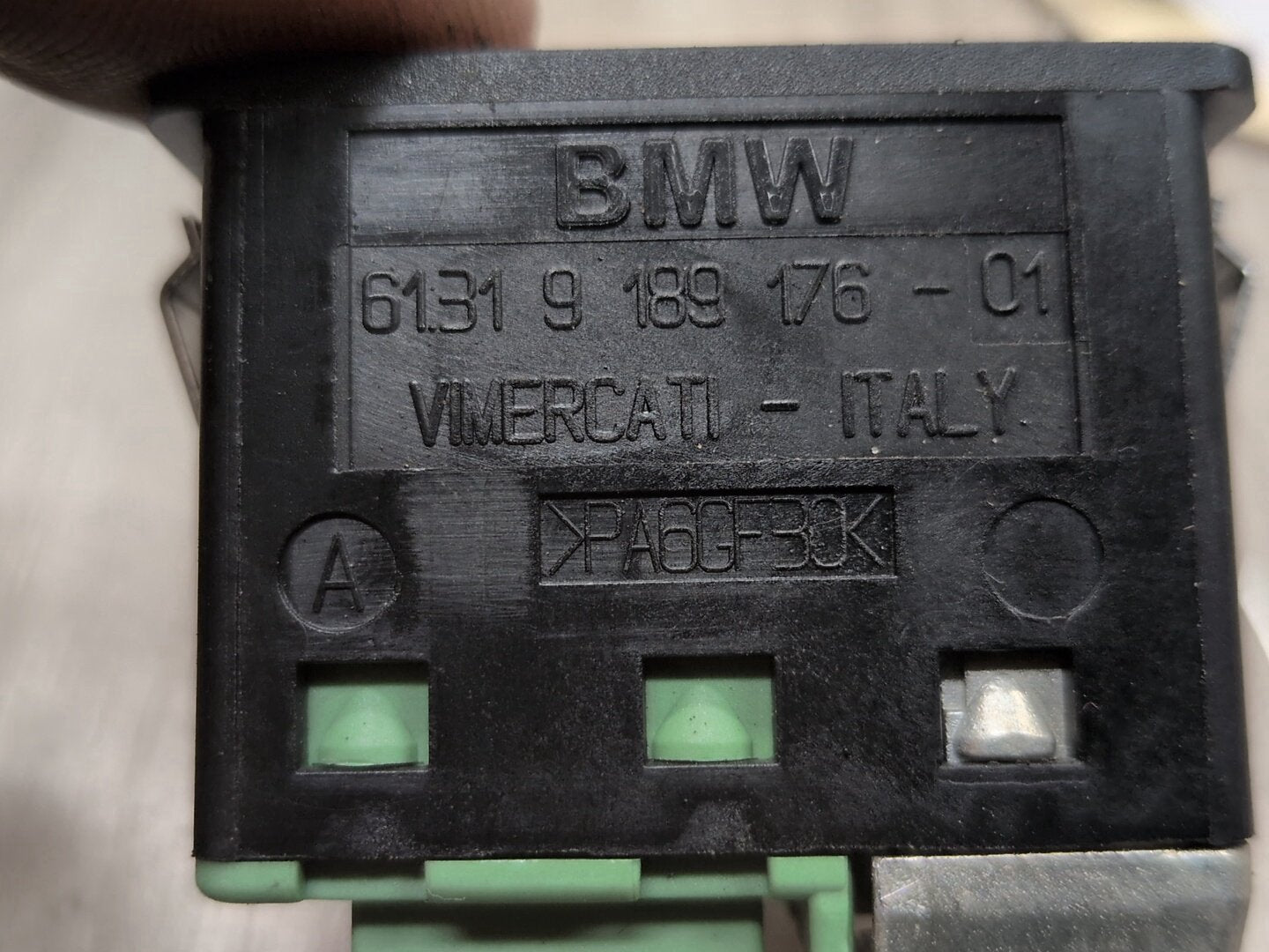 2007-2013 BMW X5 E70 AUX/ USB Charger Port Socket 9189176